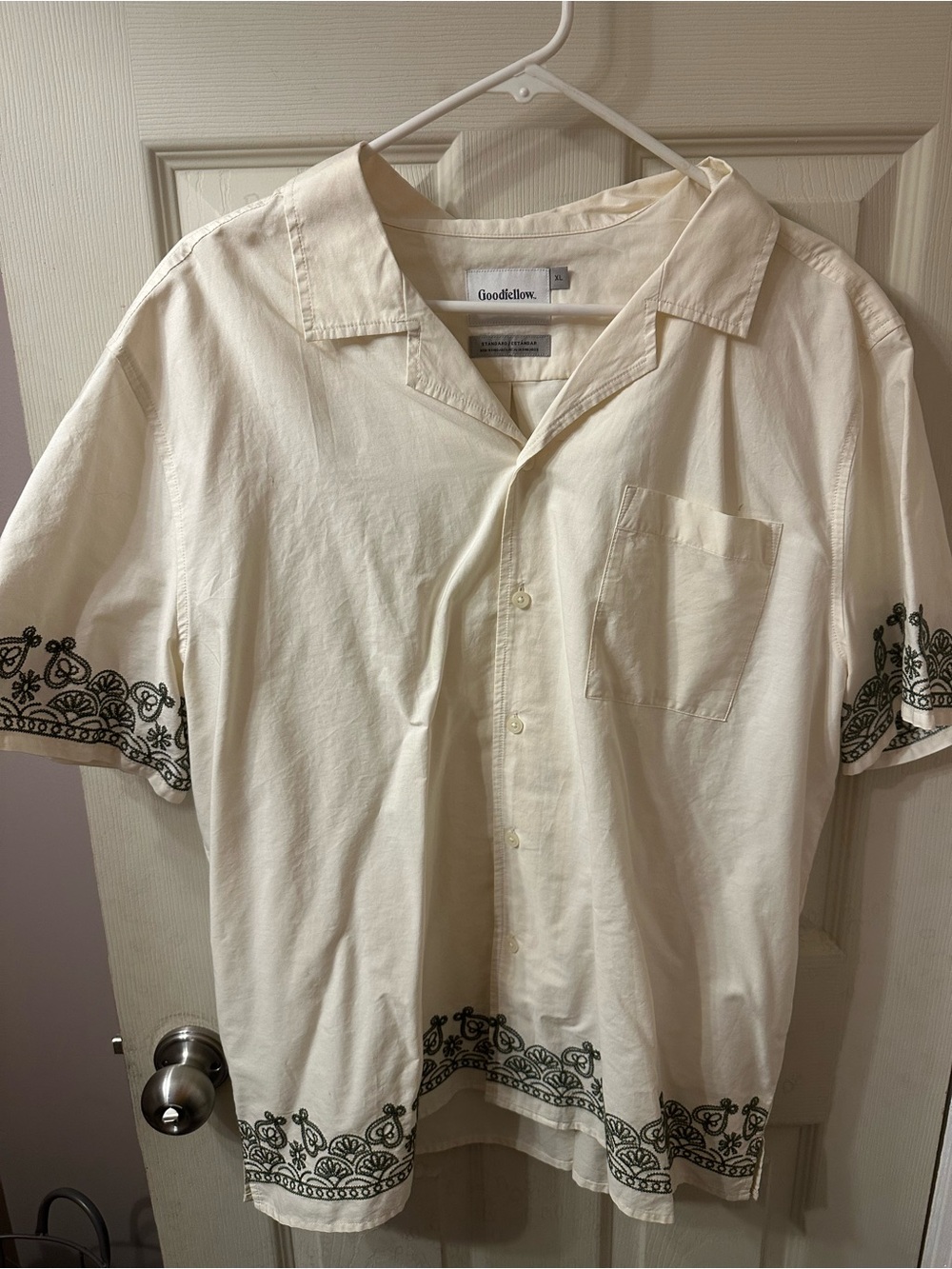 Goodfellow & Co Cream Short-Sleeve Button-Up Shirt with Black Border Embroidery